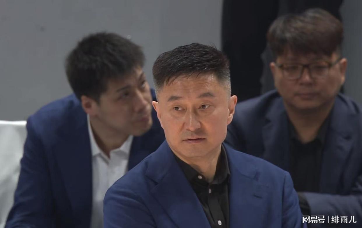 乐鱼体育下载-完全不尊重天赋！广东队锋线被曾凡博打爆了，杜锋拒用黄明依！